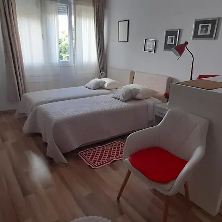 Klara Apartman