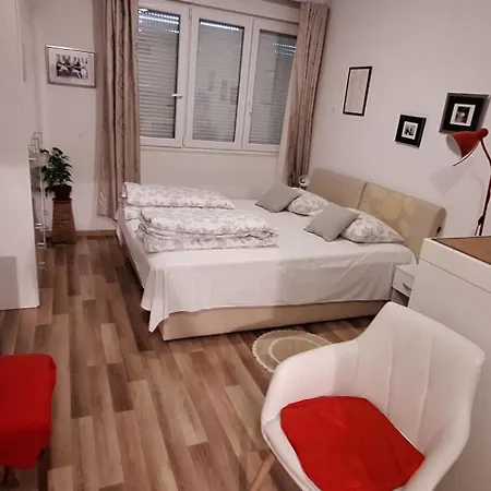 Klara Apartment